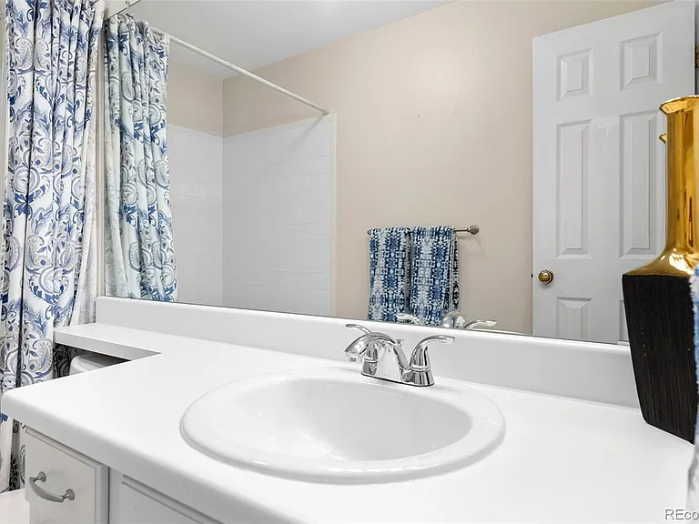 6755 S Ivy St #B5 — Photo 14