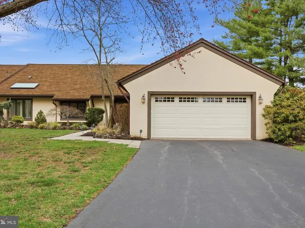 12 Withers Ln, Blue Bell, PA 19422