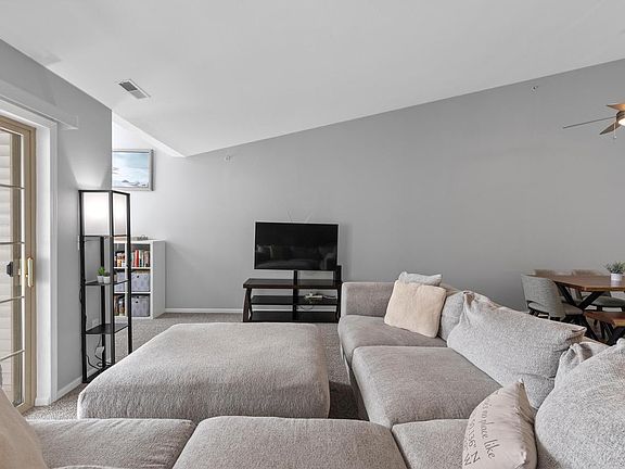 4th image of 9374 West Loomis ROAD #4