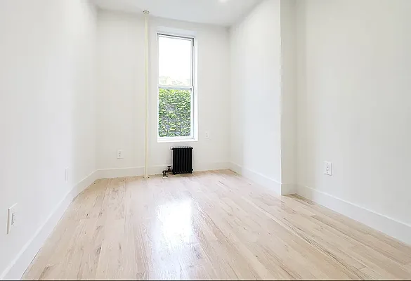 Rented by REAL New York | media 3