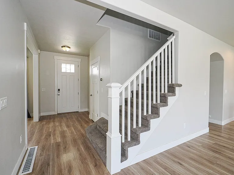 69 S Serrata Ln — Photo 32