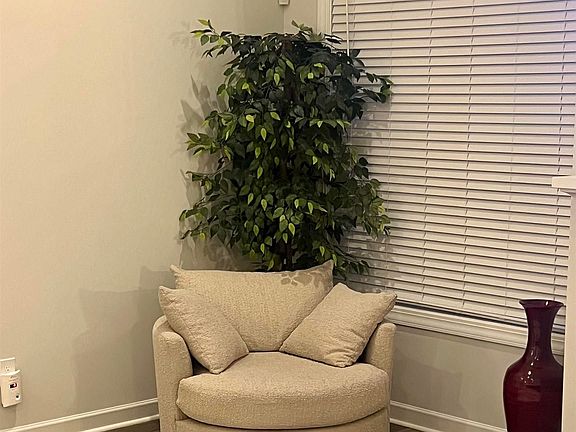 5th image of 116 Indigo Pointe Dr