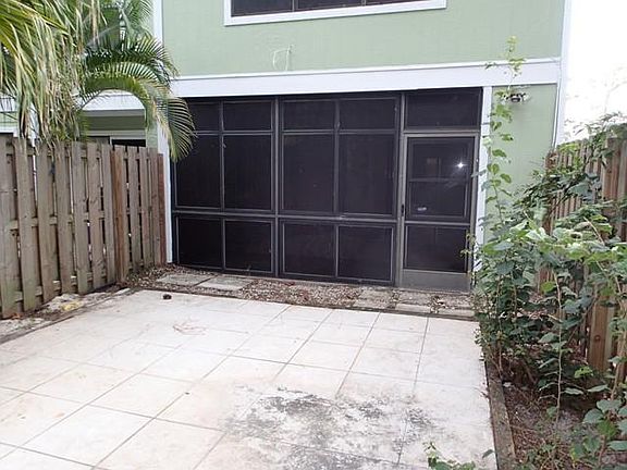 2nd image of 799 Hill Dr APT A