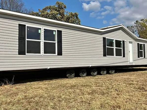 120 Bedford Falls Dr, Berryville, AR 72616