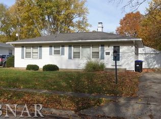 217 Magnolia Dr, Bloomington, IL 61701