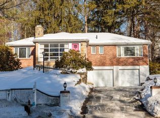 112 Great Plain Ave, Wellesley, MA 02482
