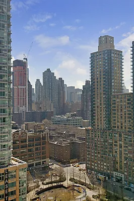 Rented by Corcoran | media 29