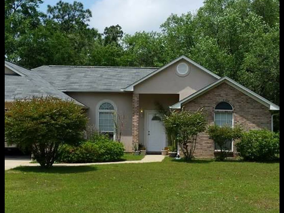 1st image of 1705 White Oak Ln