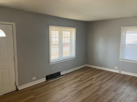 5th image of 17821 Roy St