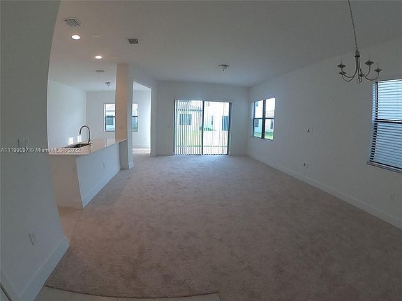5th image of 5482 Soria Ave #5482