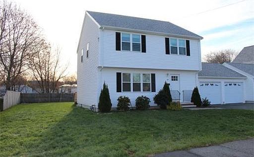 2nd image of 38 Concord Ave