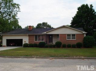901 Westhaven St, Dunn, NC 28334
