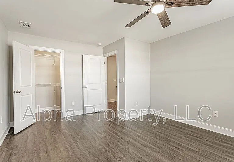 121 Remount Way — Photo 19