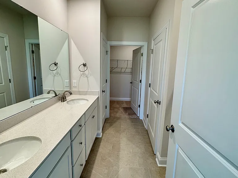 7477 Linda Vista Ln — Photo 16