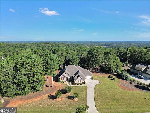 2nd image of 105 Freedom Dr