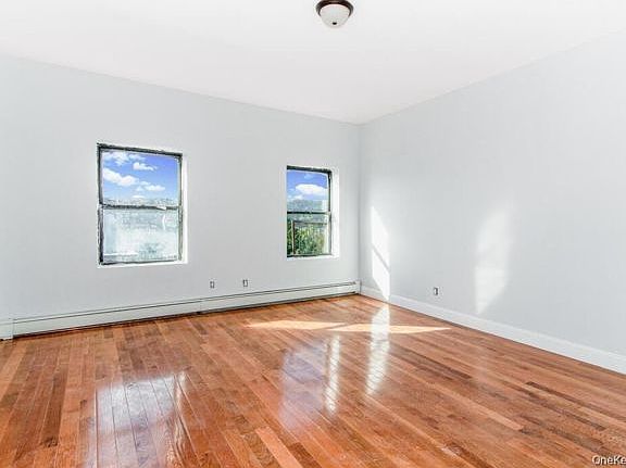 5th image of 251 Warburton Ave APT 1N