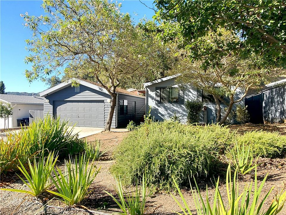 1st image of 2522 Bridle Trail Ln