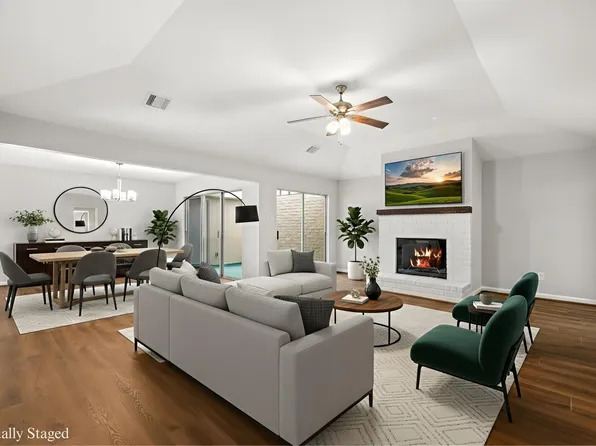 8807 Belle Glen Dr, Houston, TX 77099