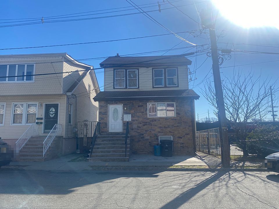 1st image of 8 N 8th St