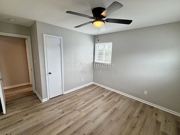 5th image of 5146 Carthage Ave APT 10
