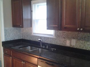 564 E Webster Ave, Ferndale, MI 48220