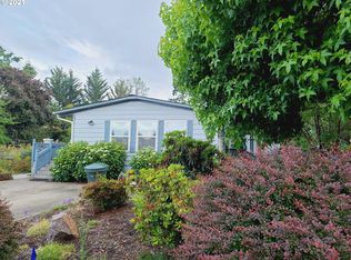 1011 NW Plateau Dr, Roseburg, OR 97471