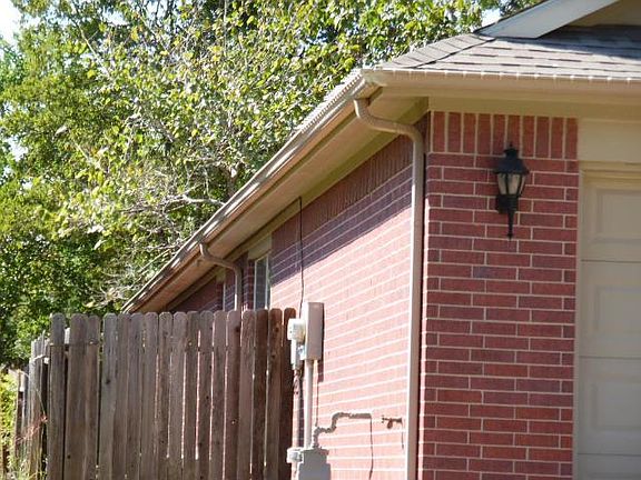 2nd image of 22831 Fairfax Village West Dr