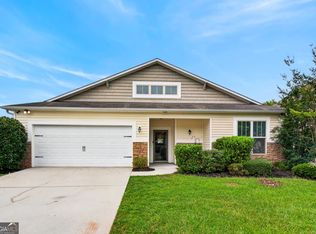 402 Creekside Dr, Lagrange, GA 30240