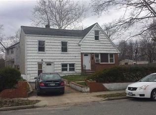 5 Matson Rd, Roosevelt, NY 11575