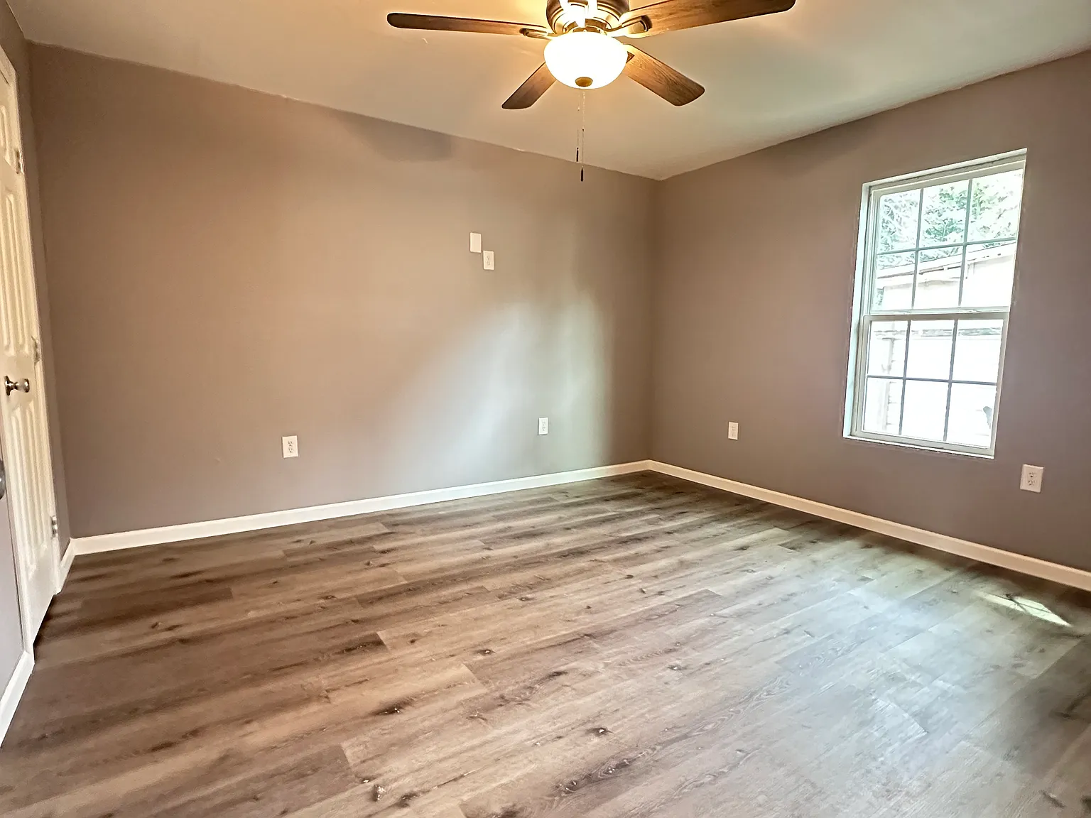 2 bed, 960 sqft, $1,000 — Photo 4