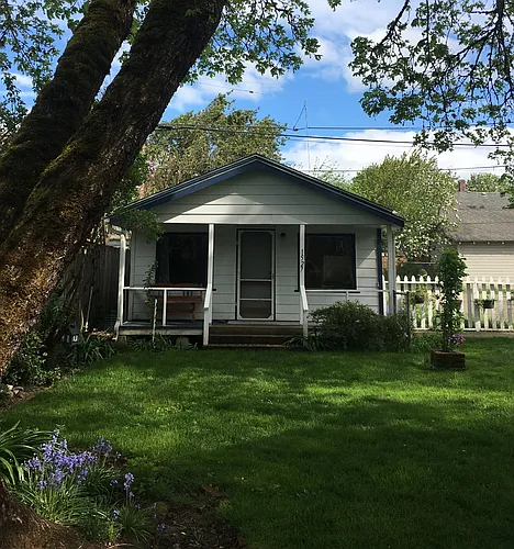 1527 SE Mill St Photo 1