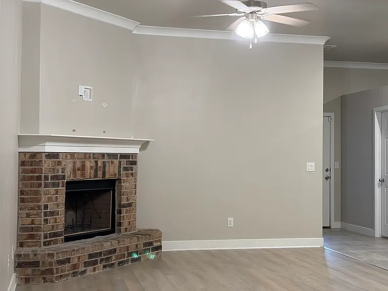 13716 Sherman Ave — Photo 10