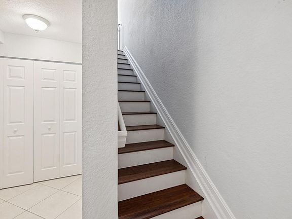 4th image of 783 N Street