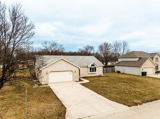 5608 W Wedgewood Ln, Muncie, IN 47304
