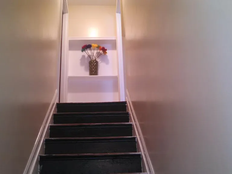 1118 Penn St NE #4 — Photo 2