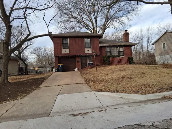9316 Richmond Ave, Kansas City, MO 64138