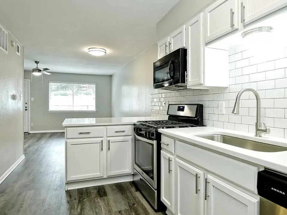 Sandpiper Apartments