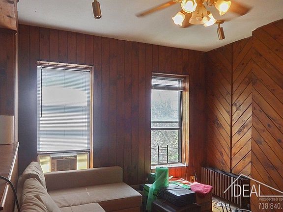2nd image of 578 10th St #3