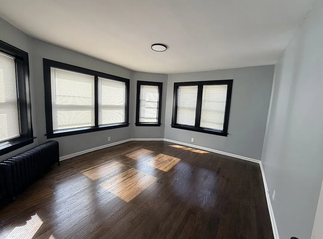 2 bed, $1,200 — Photo 1