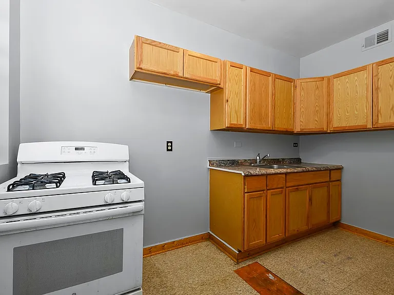 6001-05 S Whipple St #3015-3021 — Photo 6
