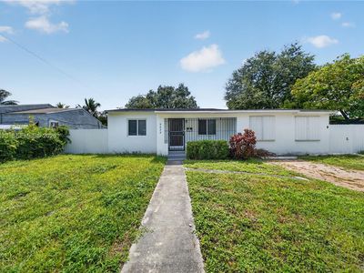9828 NW 26th Ave, Miami, FL, 33147
