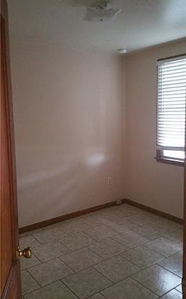 3rd image of 1617 Stafford St