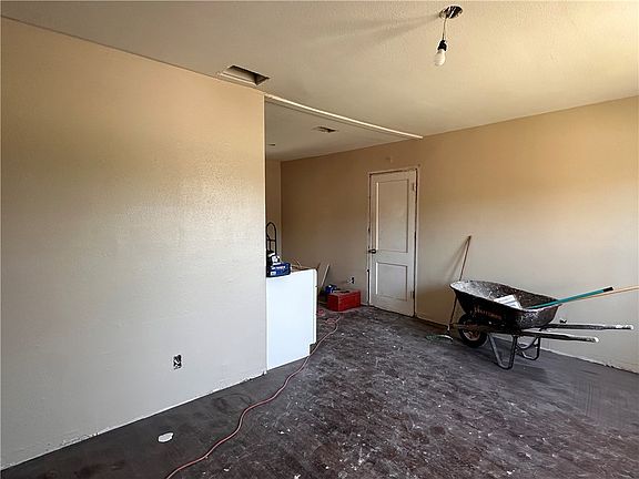 5th image of 3801 Chestnut St