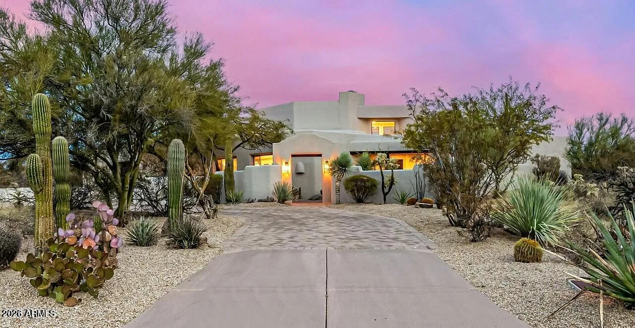 5 bed, 3.5 bath, $7,800 — Photo 2
