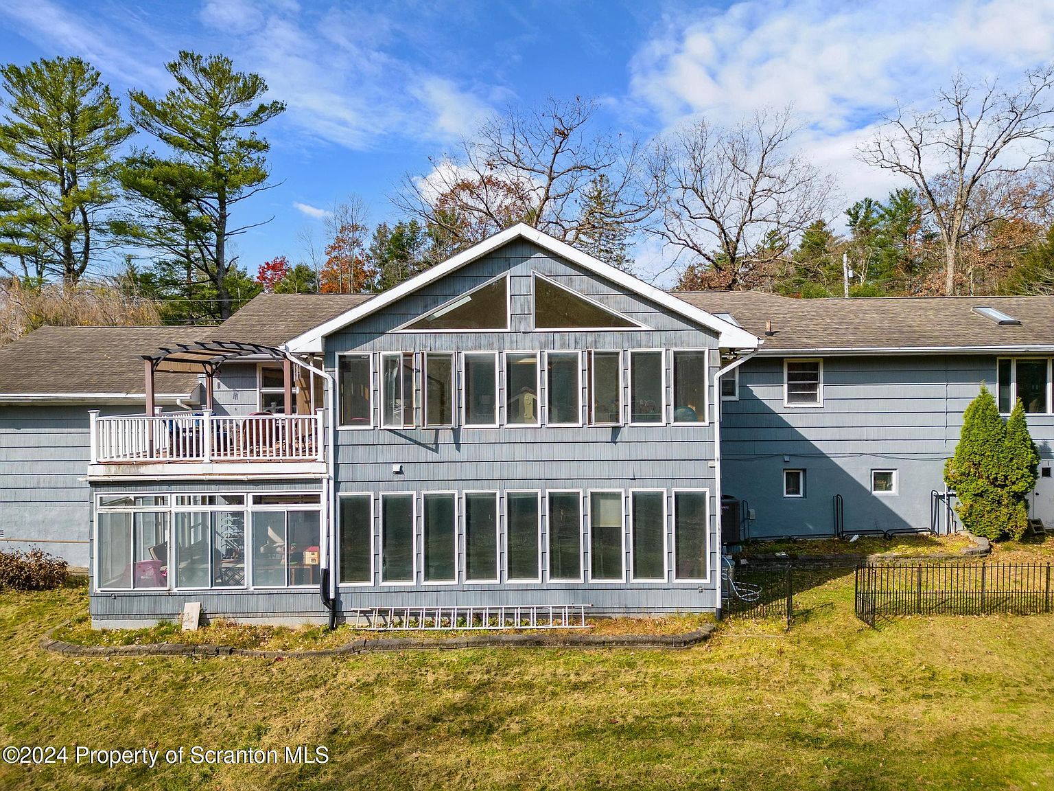 998 E Parkway Rd, Bear Creek Township, PA 18702 | Zillow