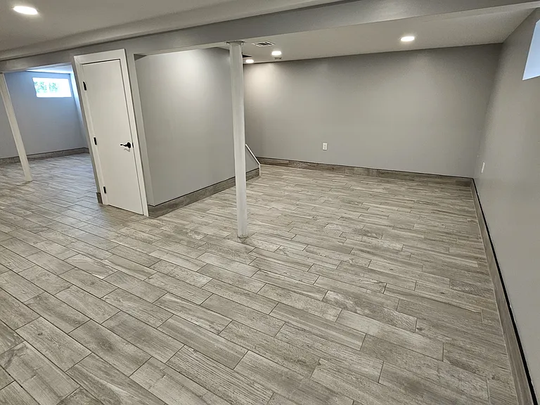 709 Mola Blvd — Photo 21