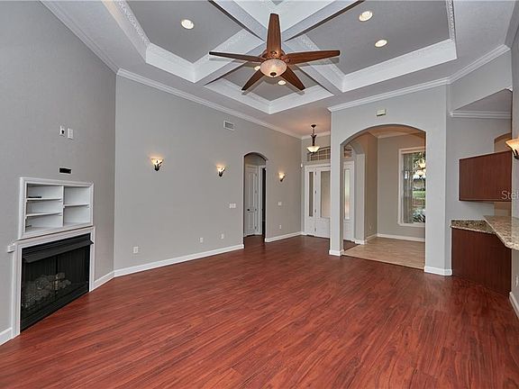 4th image of 266 Acacia Walk