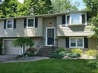 619 Pleasant St, Manlius, NY 13104