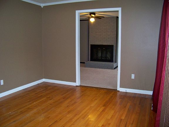 3rd image of 213 Pine Dale Rd