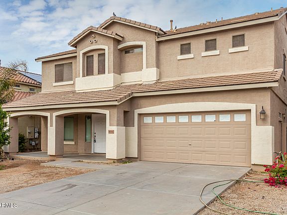 3rd image of 36592 W VELAZQUEZ Drive